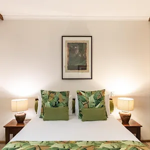 4* Resort Hibiscus Y